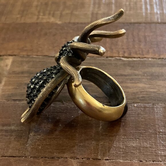 V. RARE 90's Linda Levinson Matte Gold, Rhinestone & Garnet Spider Ring, signed. - Picture 4 of 11